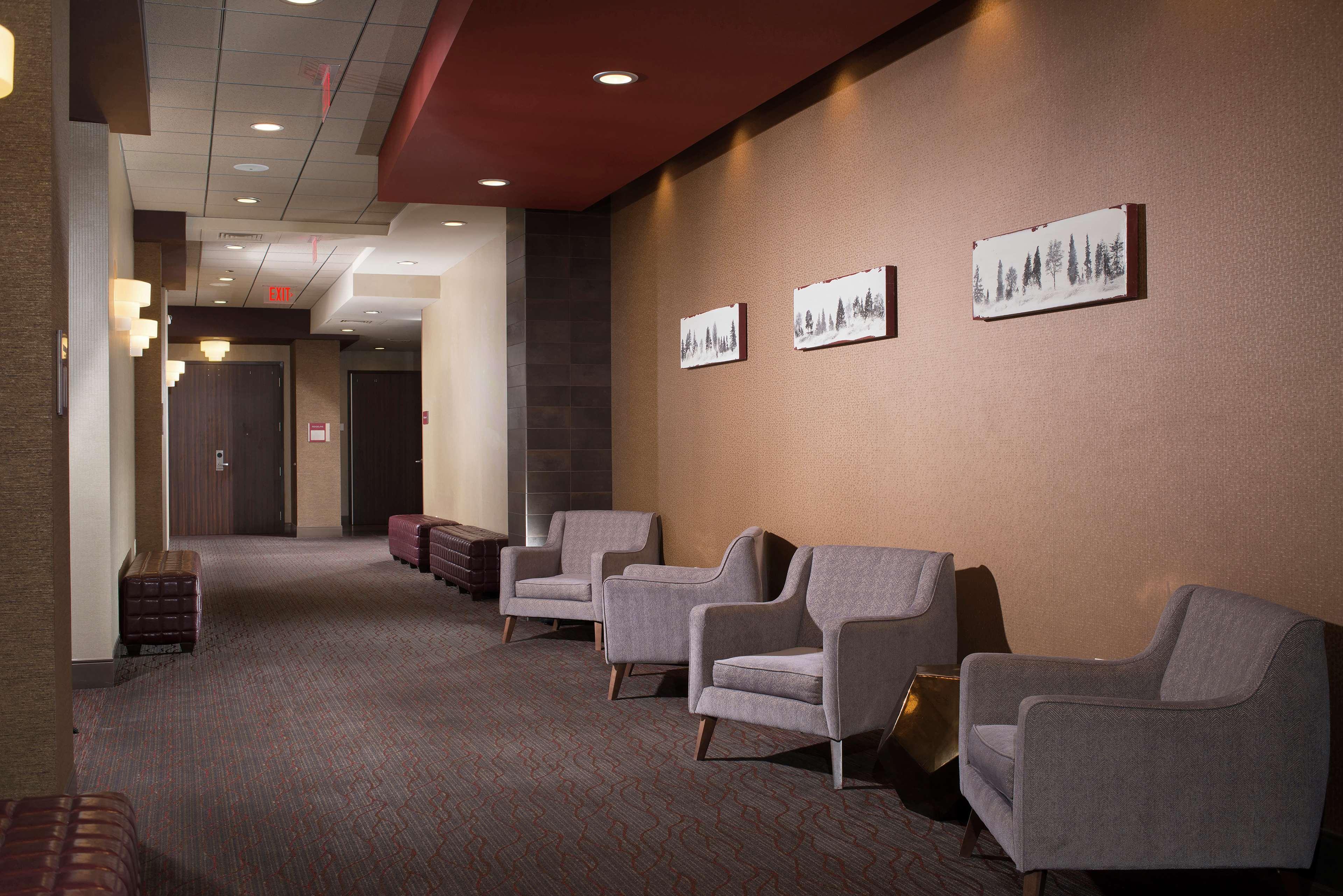 The Broadway Columbia - A Doubletree By Hilton Hotel Exterior photo